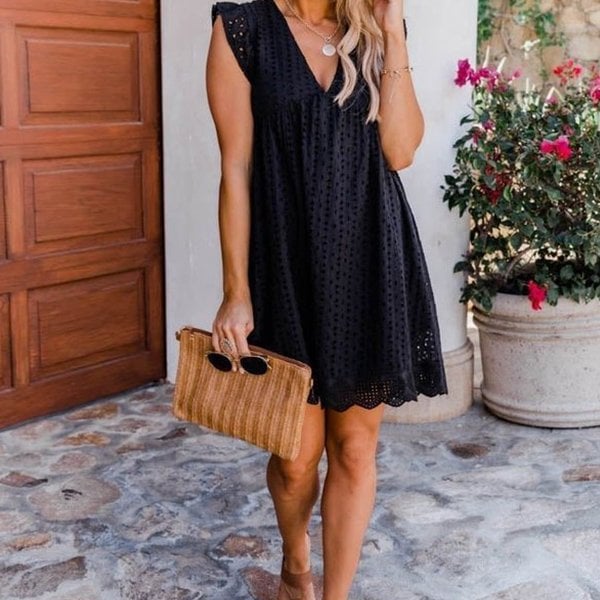 💖Hot Sales 40% OFF💖summer V-neck short-sleeved hollow lace dress👗